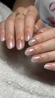 ミラーネイル-enoi- 【オフ込み＋丁寧ケア＋指周り角質除去＋たっぷり保湿】