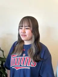 イヤリングカラー(耳上のみのインナーカラー)