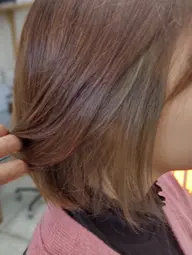 インナーカラー（ブリーチ一回）＋全体カラー