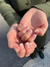 ✨ジェルオフ込み✨フレンチ (ホワイト,根本クリアのみ)甘皮ケア込み