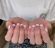 👒ベースありフレンチネイル💍ゴージャスな“大人ネイル”💃 パラジェルも変更🉑