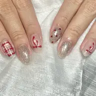 (オフ込み)自爪ワンカラー➕4本アートデサイン