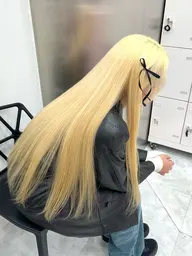 人気𝐍𝐨.𝟑🪄✨ケアブリーチによるWカラー➕酸熱トリートメント➕炭酸スパ🪄✨