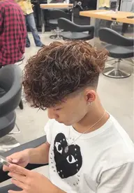 🔴今季限定メニュー🔴メンズカット＋メンズパーマ＋眉質改善