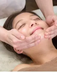 【黄金比率に整える♪】小顔矯正(コルギ)40分¥12800→6880