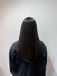 《自然な仕上がり✨️縮毛矯正🫧》＋カット✂️＋1step treatment🧴