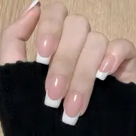 【モデル募集中✨】フレンチネイル【ソフトジェルオフ無料】ベース色付き