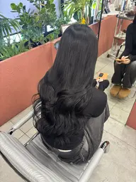 【1番人気☝🏻️🌟】カット＋艶カラー＋𝐀𝐮𝐣𝐮𝐚トリートメント❤︎