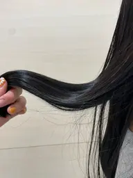 《うねり改善＆艶髪になりたい方🫟》髪質改善‼️Aujuaインメトリートリートメント🦎