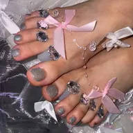【梅田専用】🦶フットネイル🦶自爪施術10本アートし放題🧸🫧(オフ別+¥1100)