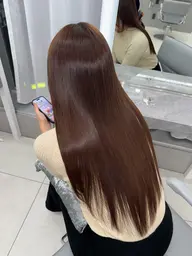 ブリーチ毛でも出来る縮毛矯正‼️