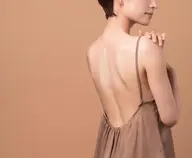 【背中美肌光トリートメント】背中ニキビ•ニキビ跡•赤み•毛穴ケア  ✴︎シェービング・保湿パック付き