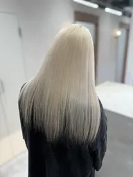 ホワイトリタッチ+カラー+トリートメント✨️