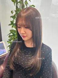 レイヤーカット✨、ハッシュカット✂️ + ワンカラー + aujua 1step トリートメント🎀