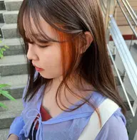 【イヤリングカラー】イヤリングブリーチ＋カラーその他のワンカラー✨全頭ブリーチは避けたいけど雰囲気を変えたい方是非🦚