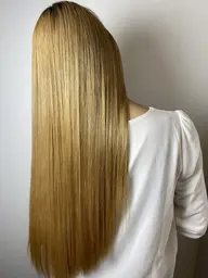 ☘️ブリーチ毛・本気で綺麗にしたい☘️ブリーチ縮毛矯正【施術時間4時間〜4時間半】