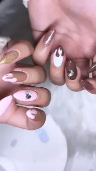 【ハンドジェルネイル/オフなし】定額デザイン200種類+店舗限定デザインから選べる