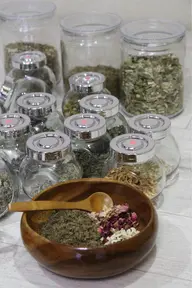 足湯＋遠赤外線たっぷり黄土よもぎ蒸し♨️40分(ハーブ選び放題付)