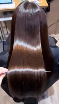 縮毛矯正（レディース） ✨クセ・広がり・うねりをしっかり抑えて、自然で柔らかいストレートに仕上げます🌿