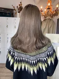 《💖就活応援クーポン💖》【🩰黒染めを使わない暗髪カラー🩰＋７種前処理トリートメント付き🫧】