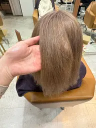 《残り3人⚠️》18時〜『ボブ』の方限定❣️透明感溢れる🫧ブリーチ+ワンカラー🌈先輩スタイリストのチェック付きで安心