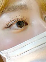 25歳以下🟠おまかせラッシュリフト(丸み立ち上げカールかストレートに立ち上げ選べます◎)newロッドのお試し💎