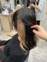 【minimo限定】今流行りのイヤリングカラー🦕&プチトリートメント🐾&コテ巻き無料🌵(ポイントブリーチ込み)