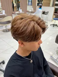 メンズカット＋ブリーチ専用ケアパーマ