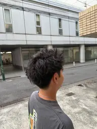 【学生メンズ限定】清潔感UPスッキリカット+ナチュラルパーマ or ワックスアイブロウ(選べる)