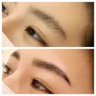 🦋ハリウッドブロウリフト+アイブロウスタイリング（眉ワックス・メイク含む）※詳細必読