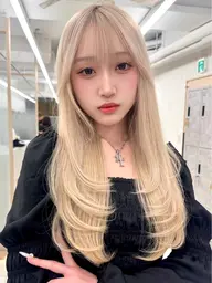 【ダメージを抑える】ダブルカラー(ブリーチ込み)＋前髪・顔周りカット