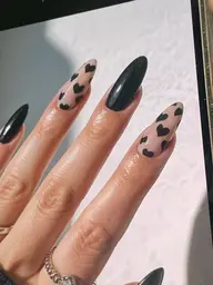 自爪シンプルデザイン