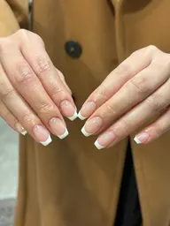 【ハンド】フレンチネイル(ベースカラーなし)✨パラジェル変更無料✨(※ソフトジェルオフご新規様&30日以内再来店で無料)