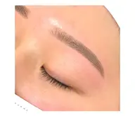 アイブロウデザインワックス＋メイク仕上げ