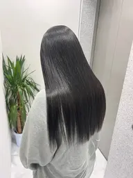 🌸3月31日まで限定🌸🥀カット+縮毛矯正🥀うねり広がりにお悩みのかた🫧