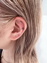 10粒耳つぼジュエリー💎（片耳5粒）土日祝は＋500円