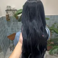 透明感、艶感ともにMAX✨！ブルーブラック💙🏴＋髪質改善Aujua4ステップトリートメント