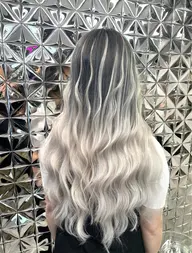 ☆ダメージなしで可愛く☆【超人気スタイル】バレイヤージュ60本♪