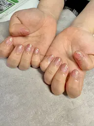 【ハンド/オフ有】ラメグラデーション🦄※ジェルオフ代込