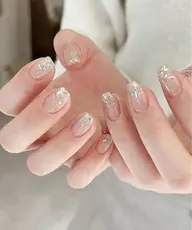 ラメグラデーションネイル