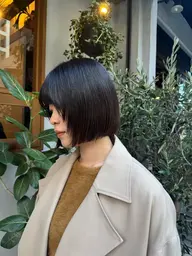 《うねうね、癖毛に》カット＋縮毛矯正＋スチームトリートメント付き