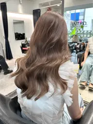 馴染ませカット＋プラチナ♣️プラチナ60本​〜​＋ダメージレスカラー＋クイックトリートメント