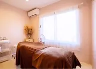 潤ツヤ肌‼︎ラジオ波フェイシャル☆むくみも流れフェイスラインスッキリ♪小顔＆二重アゴ対策にも◎デコルテ肩付き¥6800