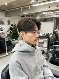 【メンズカットＵ24以下限定】センターパート/シースルーマッシュ限定　19時​〜​となります