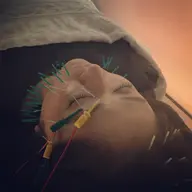 【お顏の大きさやエラの張りでお悩みの方へおすすめメニュー】✨小顔美容鍼✨