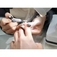 ✨他店✨ジェルオフの  値段です(足は+500円ございます)