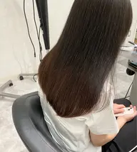《毛量、広がりが気になる方🫧》髪質改善縮毛矯正＋カット♡