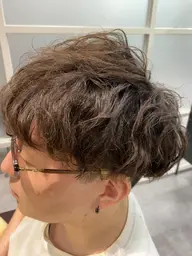 【乾かすだけでキマる!】メンズカット+パーマ+眉カット ¥8500