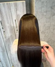 【髪質改善】うるツヤ美髪に✨ 乾燥で引っかかる毛先も高濃度トリートメントでまとまり保湿UP！