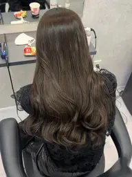 【本格韓国ヘア🇰🇷】韓国風カット+艶カラー+巻きスタイリング